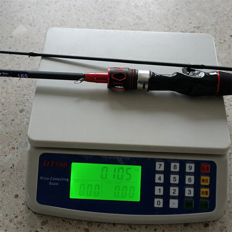 Conjunto marca Daiwa - varra e carretilha direita