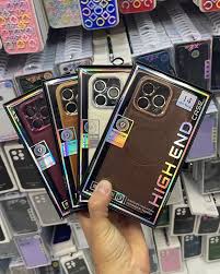 Capa de celular em couro iPhone - HIGH END